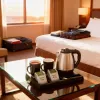 Czajnik hotelowy Adler AD 1354 ze stali nierdzewnej 1,2 l + taca z kubkami czarny, stal