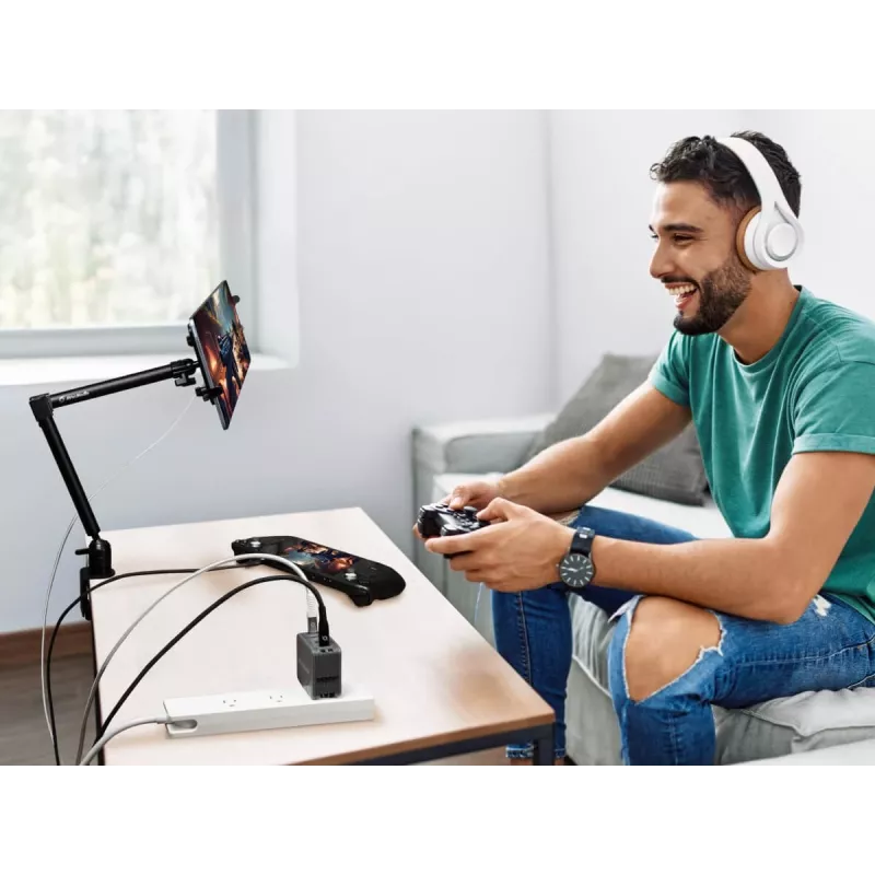 AVerMedia GC313Pro Uniwersalna czarna ładowarka sieciowa AC z szybkim ładowaniem do użytku wewnętrznego