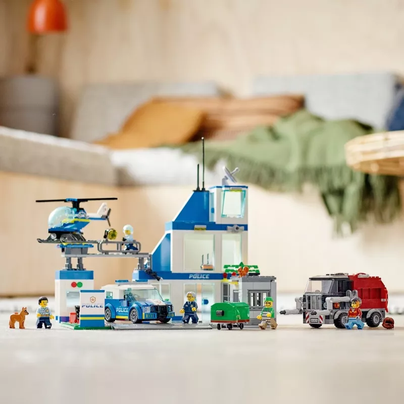LEGO City 60316 Posterunek policji