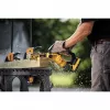 Nożyce do żywopłotu DeWALT DCMPS520N-XJ, prowadnica 20 cm, prędkość łańcucha 8,5 m/s, akumulator Li-Ion 18 V, zbiornik oleju 0,55 L, 2,1 kg