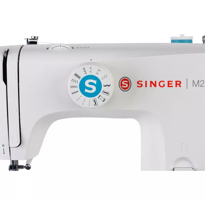 Półautomatyczna maszyna do szycia SINGER M2105 — 8 wzorów ściegów, 4-etapowe dziurkowanie, wolne ramię, elektryczna, biała
