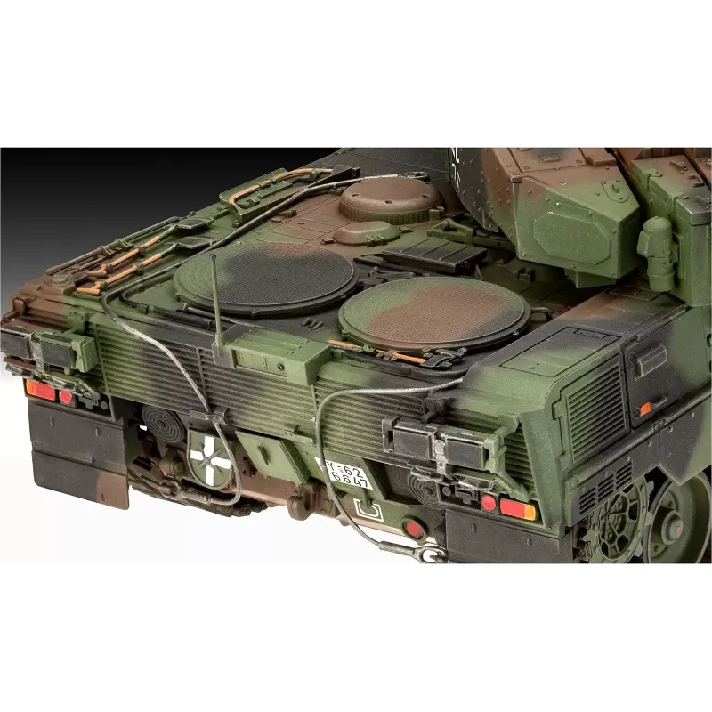 Model plastikowy czołgu wojskowego REVELL Leopard 2A7A1 (skala nieokreślona)