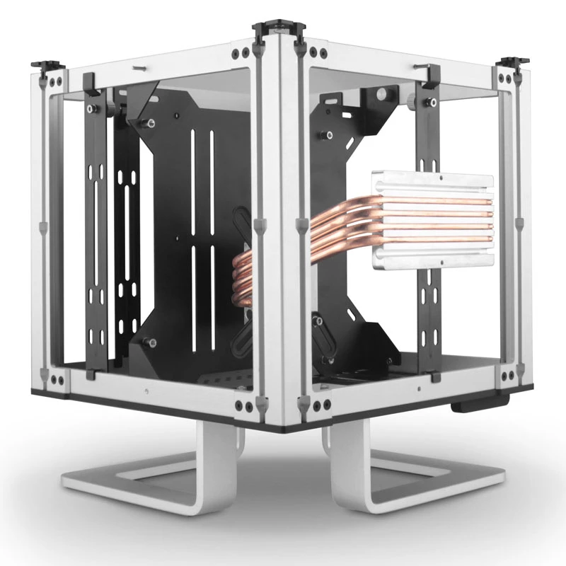 Streacom DB4 Bezwentylatorowa obudowa typu cube + zasilacz Nano 120 W - srebrny