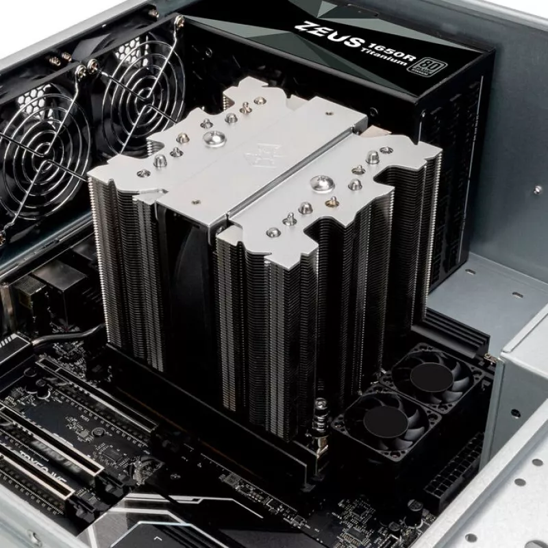 Chłodzenie procesora SILVERSTONE SST-XED120S-WS dla Intel LGA 4677, format serwera 4U, srebrny