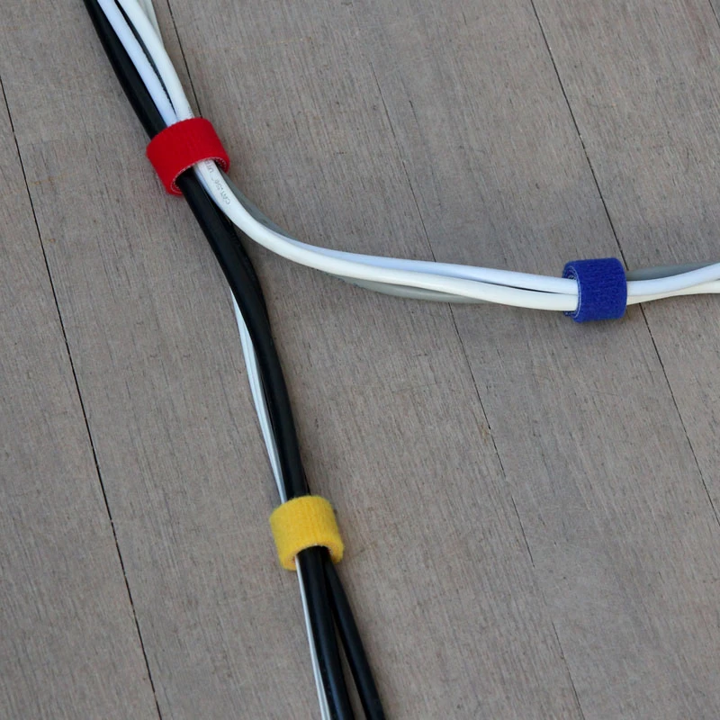 LABEL THE CABLE doppelseitige Klettband-Rolle 4x 1m - bunt gemischt
