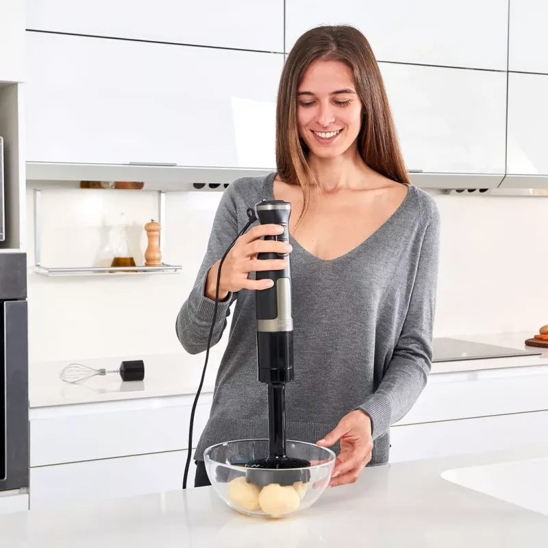 Blender ręczny Czarny & Decker BXHBA1500E — 1500 W blender ręczny z wałkiem ze stali nierdzewnej, 20 prędkości, rozdrabniacz, trzepaczka, funkcja pulse
