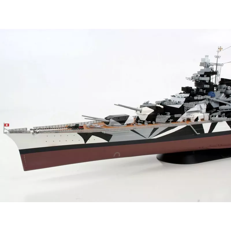 Plastikowy model statku REVELL Tirpitz w skali 1:350