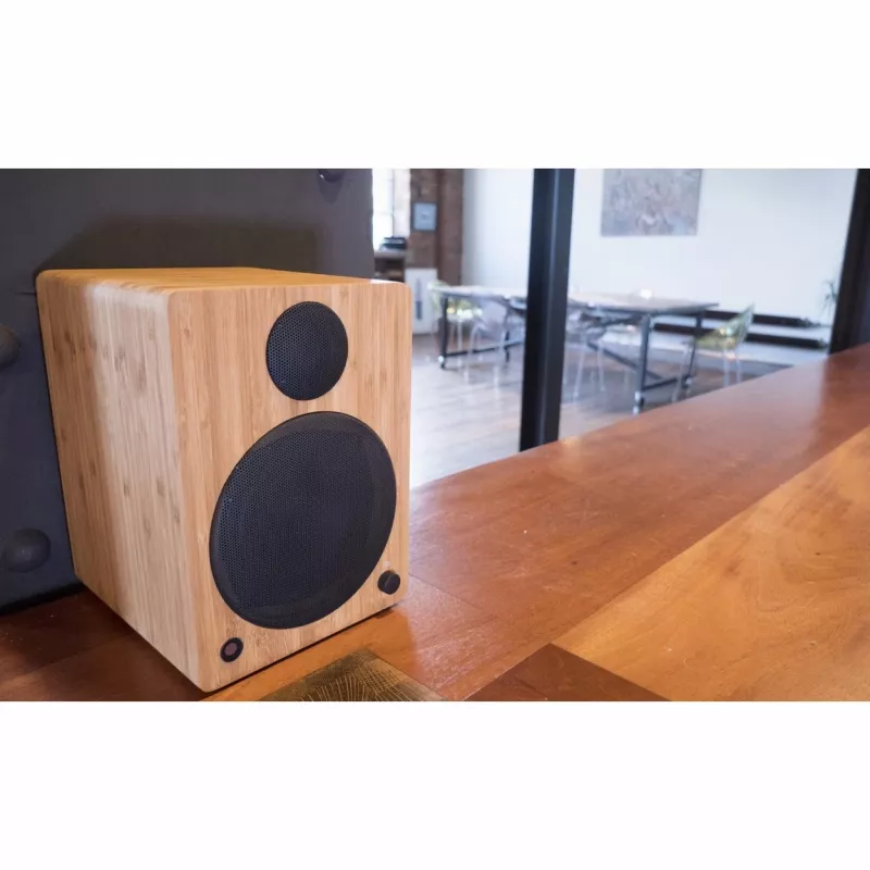 Wavemaster CUBE NEO Mini 2.0 bamboo retail
