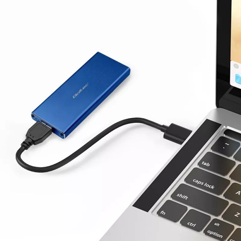 Obudowa SSD QOLTEC 51832 — zewnętrzna M.2 SATA, USB 3.0, do 2 TB, niebieska, obsługuje dyski 30 mm, 4 gniazda
