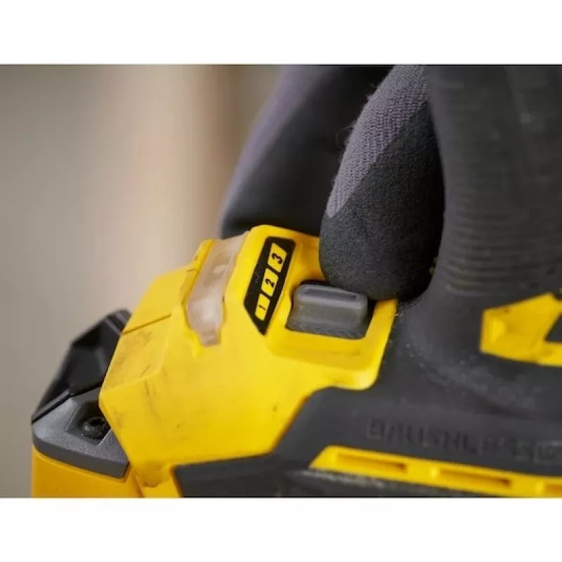 Zakrętarka udarowa Stanley FATMAX SFMCF830B-XJ 3200 RPM czarno-żółta