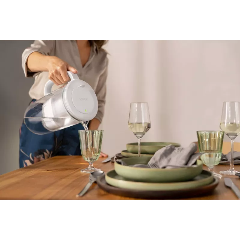 Dzbanek filtrujący wodę BRITA Glass+1 Maxtra Pro szary, 2,4 L całkowita / 1,5 L filtrowana, filtr Maxtra Pro PP