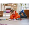 LEGO Classic Kreatywne Pojazdy Kolorowy Zestaw Modeli Samochodów Zawierający Zabawkę Radiowozu Policyjnego i 11023 Classic Zielona Płyta Podstawowa Kwadratowa 32x32 Wypustki Trawnik Budowlany