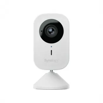 Kamera bezpieczeństwa IP Synology CC400W — 4 MP (2560×1440), Wi‑Fi, IP65, 125° w poziomie, 30 kl./s, microSD do 256 GB
