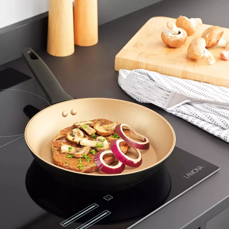 Patelnia Russell Hobbs RH01666BEU7 24 cm, nieprzywierająca, czarna