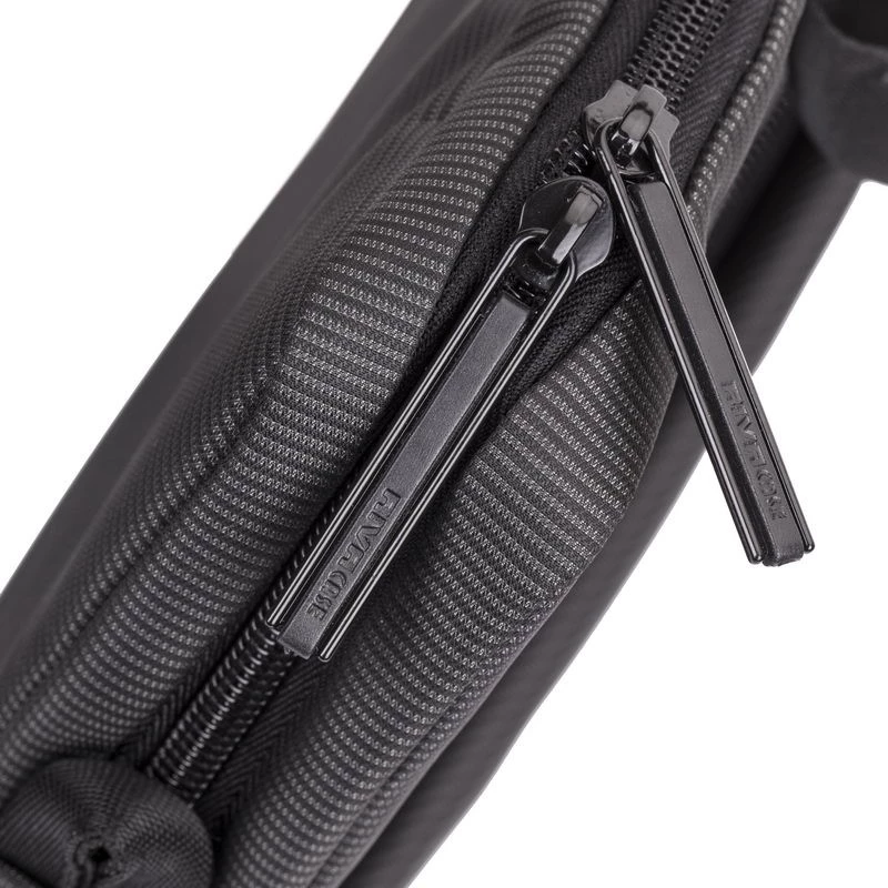 Torba na ramię Rivacase 8730 39,6 cm (15,6 cala) Czarna