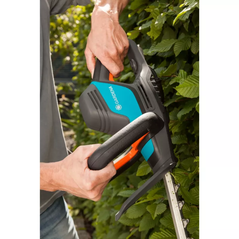 Gardena Nożyce do żywopłotu elektryczne ComfortCut 550/50, 50 cm, podwójne ostrze, 2,7 cm, pomarańczowy, czarny, niebieski, 2,6 m/s², 84 dB