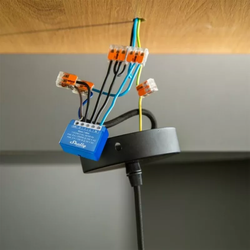 Inteligentny przekaźnik Shelly Qubino Wave 1 Mini bezprzewodowy 110–240V, 8A AC / 5A DC, 868,4 MHz, do użytku wewnętrznego, niebieski