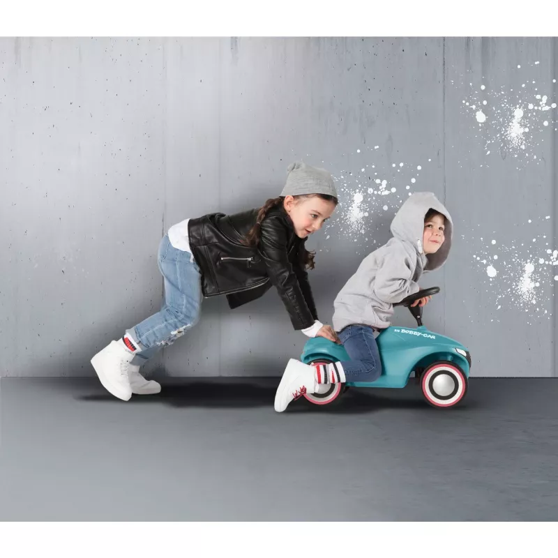Bobby Car Neo Kolor Roku 2023, jeździk lazurowy/morelowy