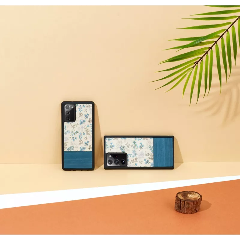 Etui na telefon Man and Wood Galaxy Note 20 — niebieski kwiat na czarnym