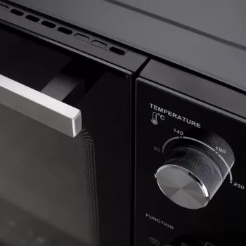 Piekarnik elektryczny Adler AD 6028 — 60 l, 2000 W, wolnostojący, sterowanie pokrętłami, rożen, maks. 230°C, czarny