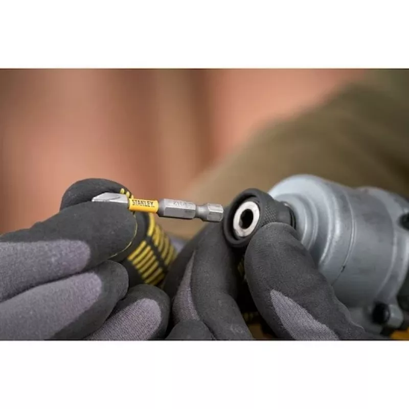 Zakrętarka udarowa Stanley FATMAX SFMCF830B-XJ 3200 RPM czarno-żółta