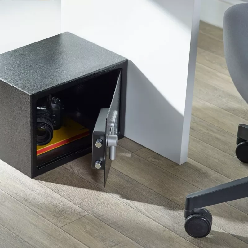 Yale YSV/250/DB2 Sejf wolnostojący 16,3 l stalowy czarny