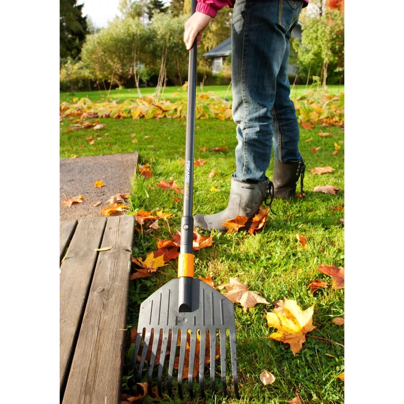 Grabie do liści QuikFit, małe czarno-pomarańczowe, 22 cm