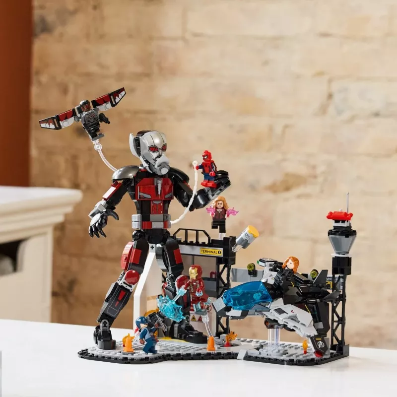 LEGO MARVEL 76314 Bitwa Kapitana Ameryki: Wojna Bohaterów