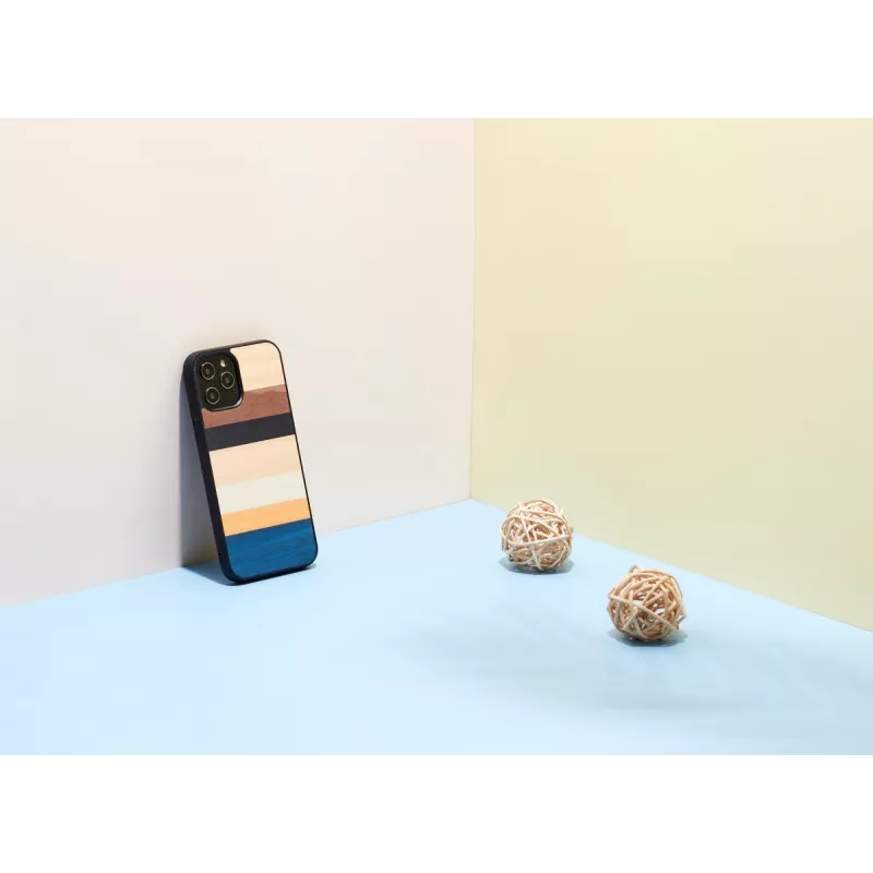 Etui ochronne Man and Wood do iPhone'a 12 / 12 Pro, czarne