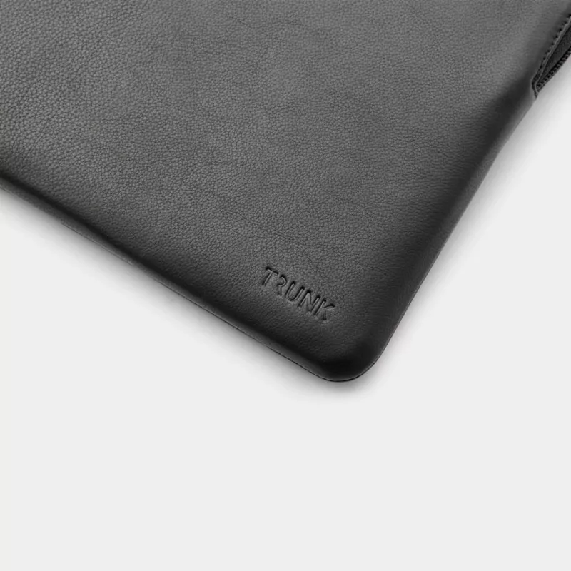 16 MacBook Pro Leather Sleeve - Czarny