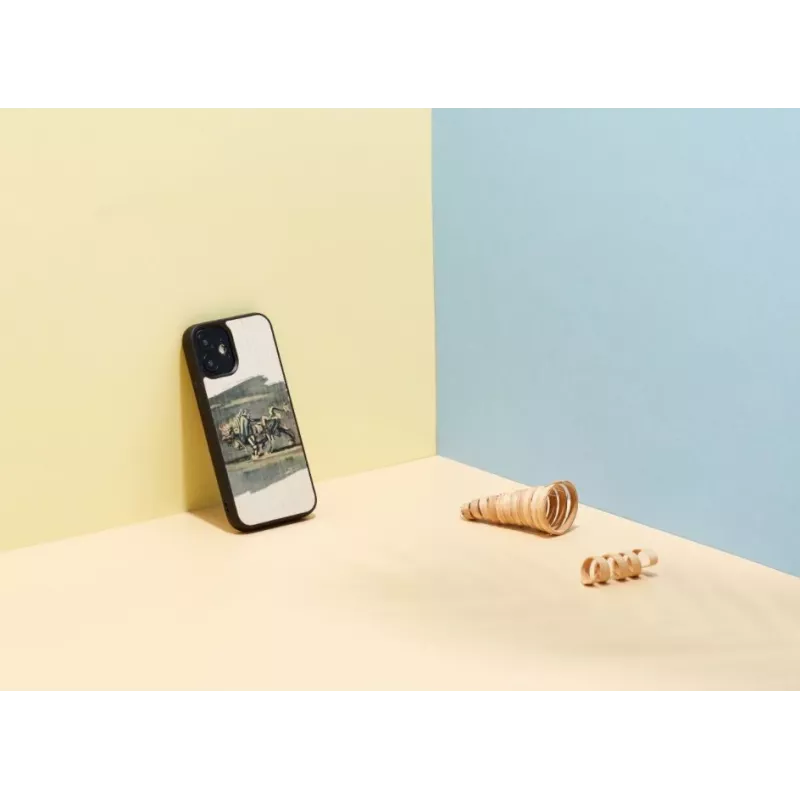 Etui na telefon Man and Wood do iPhone 12 mini — wzór biały byk