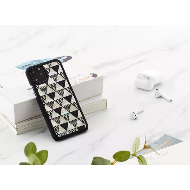Etui na telefon iKins do iPhone 11 Pro — czarny wzór piramidy