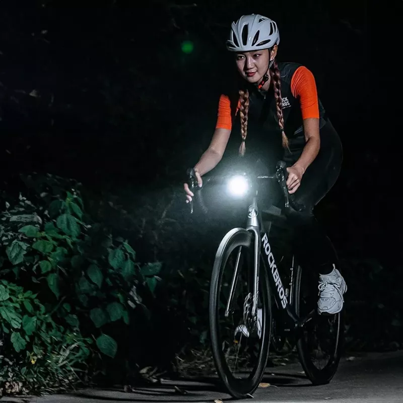 Przednia lampka rowerowa Rockbros RHL1500 do prędkościomierza/GPS