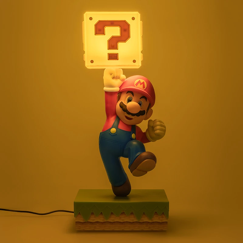 Lampa stołowa Paladone Super Mario Diorama Light — dekoracyjna, podświetlana diorama na biurko lub półkę