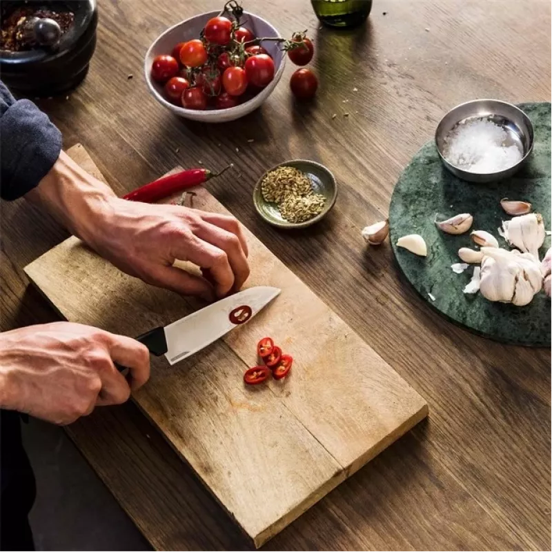 Nóż kuchenny Fiskars 1051749 ze stali nierdzewnej 1 szt. Nóż szefa kuchni