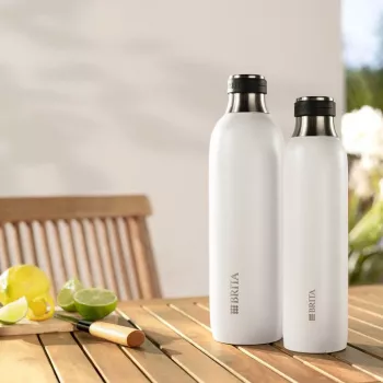 Butelka do carbonatora BRITA 1046735 — stal nierdzewna, 1 L, 93 mm średnicy, 305 mm wysokości