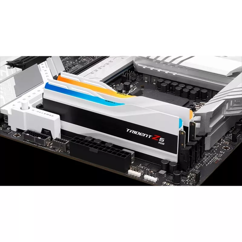 G.Skill Trident Z5 RGB - DDR5 - zestaw - 48 GB: 2 x 24 GB - DIMM 288-pin - 8200 MHz / PC5-65600 - CL40 - 1,35 V - niebuforowana - on-die ECC - Matowa Biel (F5-8200J4052F24GX2-TZ5RW)