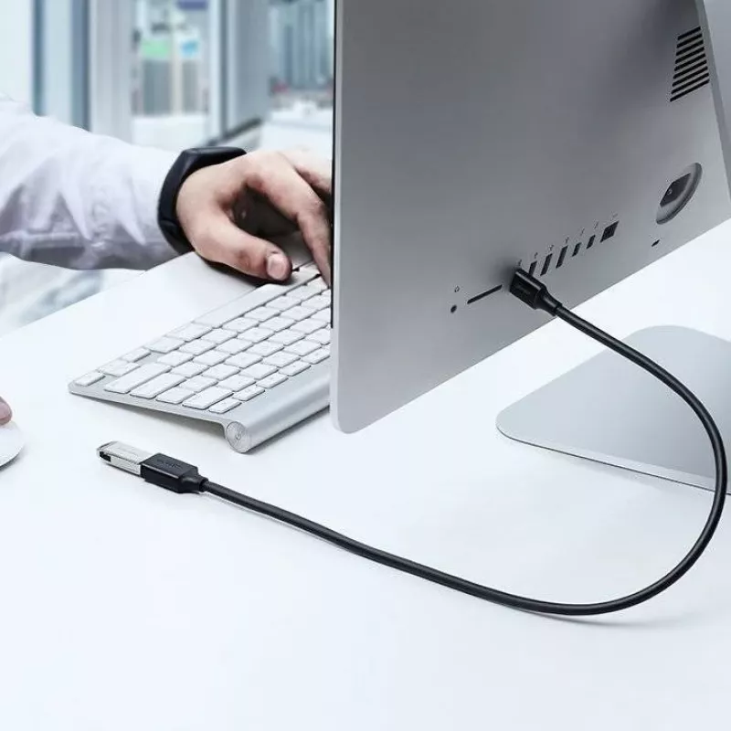 Adapter przedłużający Ugreen USB 3.0 (żeński) do USB 3.0 (męski) 2 m (czarny)