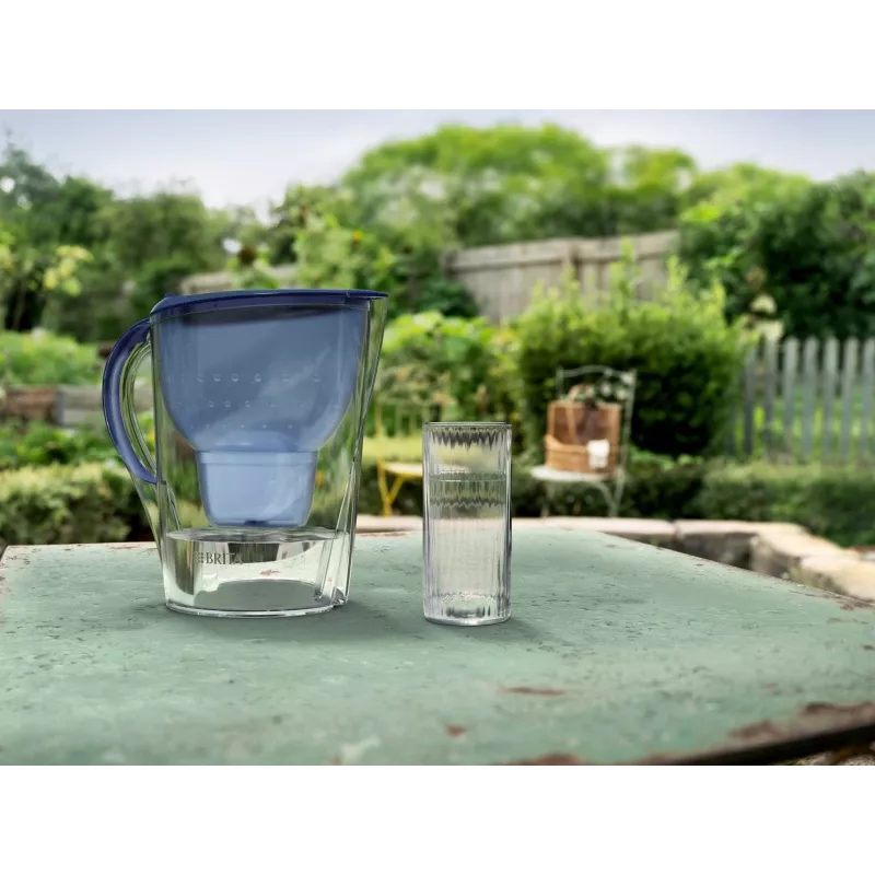 Dzbanek filtrujący wodę BRITA Marella XL z 5 wkładami MAXTRA PRO, niebieski