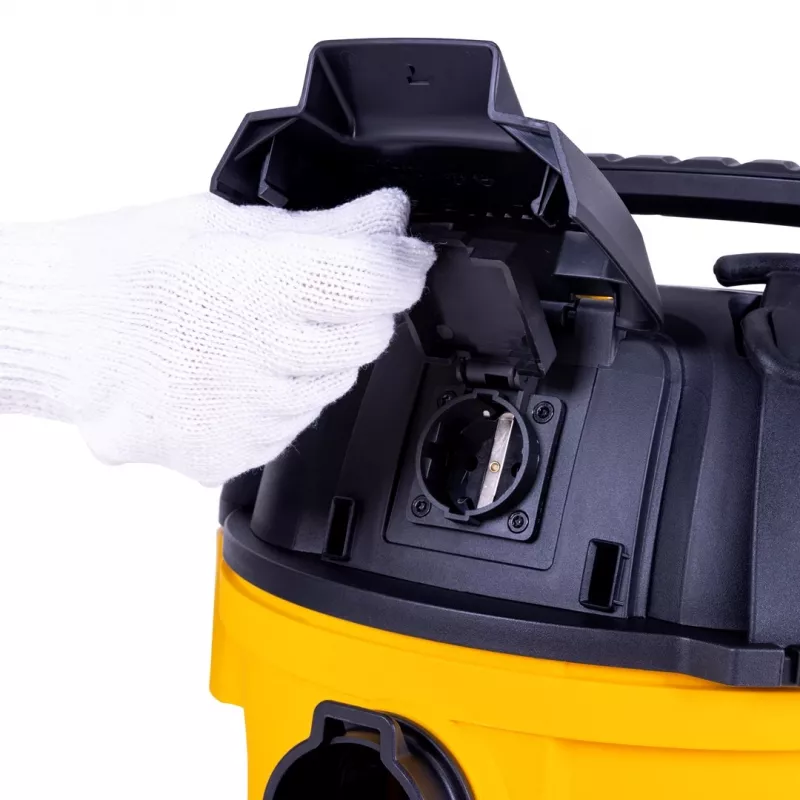 Odkurzacz 20 l na sucho/mokro z gniazdem elektrycznym AT-DXV20PTA
