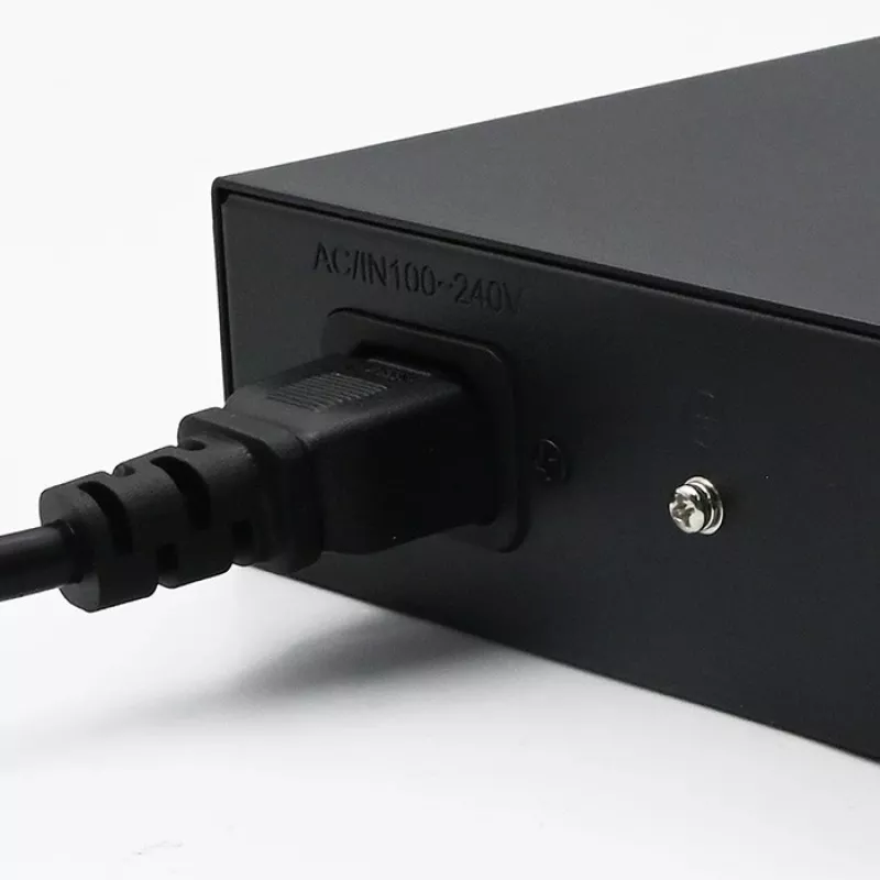 Przełącznik sieciowy QOLTEC 52292 — Gigabit Ethernet PoE, 16x RJ45, 2x RJ45 uplink, 2x SFP