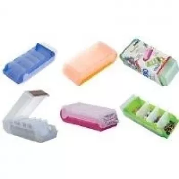 helit Flashcard Box BeeBox, A8, podstawa: malinowo-prześwitująca, pokrywa: prześwitująco-biała, wykonane z polistyrenu, pokrywa dwufunkcyjna (H6901025)