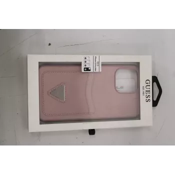 Twardy pokrowiec GUESS do iPhone 13 Pro Max 6,7 cala — różowy Saffiano z logo trójkąta