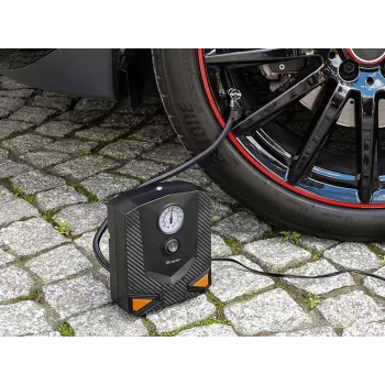 Przenośna pompka powietrza TRACER RES-03ML 12V 150 PSI — samochodowa pompka do opon, zasilanie 12 V