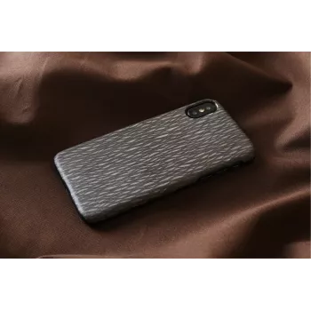 Etui na telefon man and wood dla iPhone X/XS — czarne Carbalho