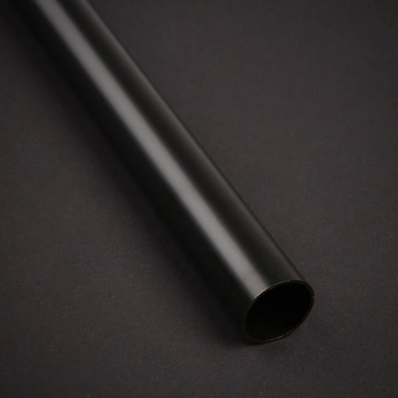Rurka sztywna 16 mm OD BitsPower None Chamfer Brass Tube 500 mm — wykończenie carbon