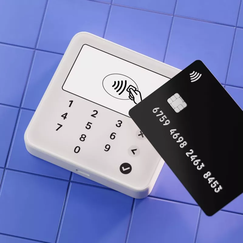 Czytnik kart SumUp RDR-SUL-010 — płatności zbliżeniowe (NFC) i chipowe (EMV)