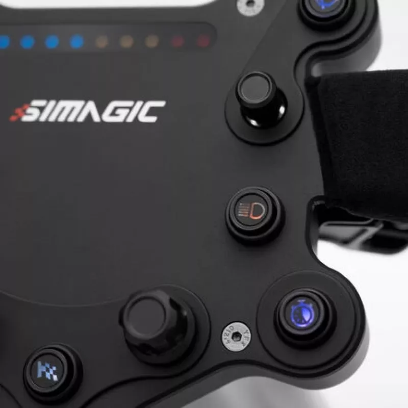 Kierownica Simagic GTS Alcantara S202 — pokryta Alcantarą kierownica do wyścigów symulacyjnych, model S202