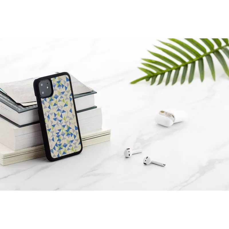 Etui na telefon man and wood do iPhone 11 — niebieski trójkąt na czarnym tle, ochronna twarda skorupa
