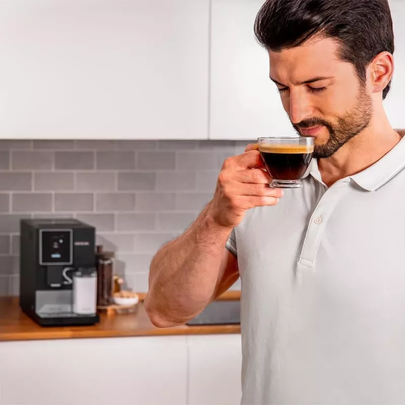 Ekspres do kawy CECOTEC Cremmaet Compactccino Connected 1460W Czarny